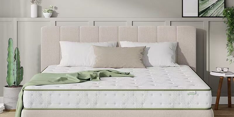 Luxury memory foam spring hotel mattress with premium comfort