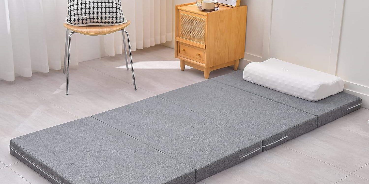 Foam foldable mattress for office and student nap use