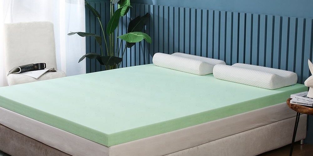 Breathable memory foam mattress with soft surface and support (2) Soft comfortable breathable memory foam mattress for home use