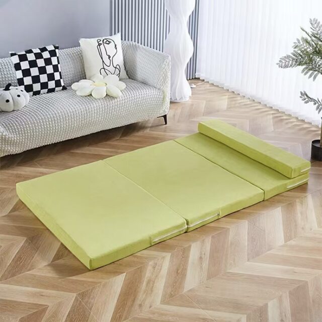 Portable camping foldable mattress with colorful design (3) Colorful outdoor foldable mattress for camping and travel use